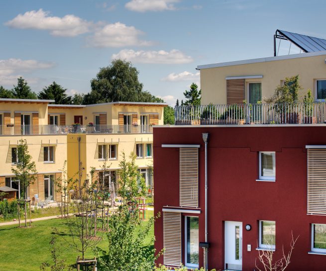Blick von der Dachterrasse in den Hof der KLimaschutzsiedlung